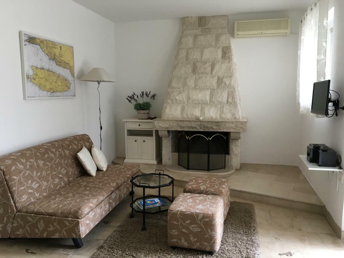 Apartment Get Supetar Luaran gambar